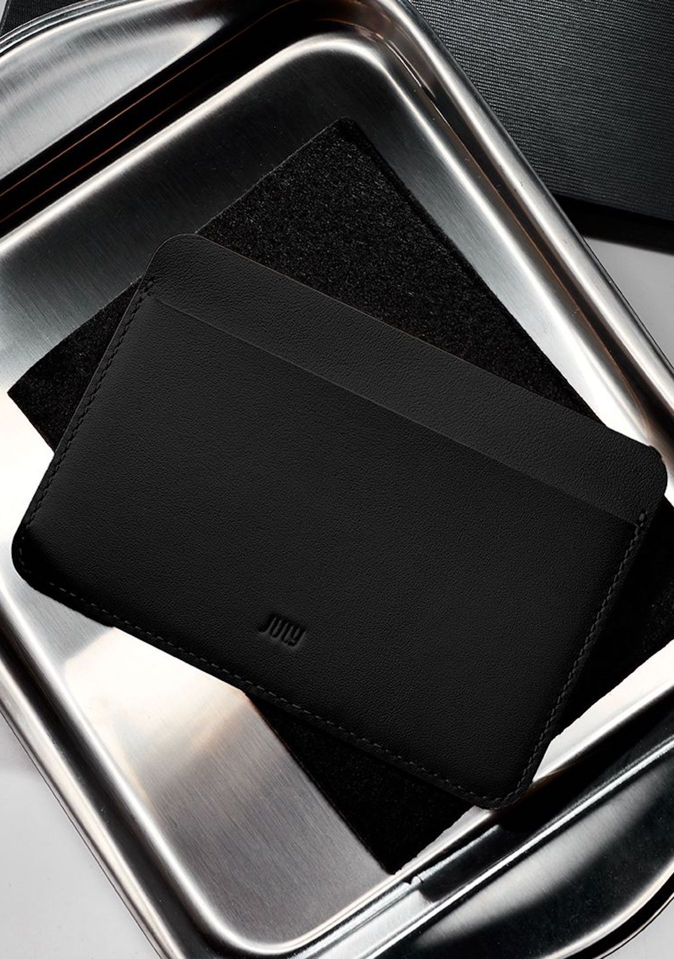 Passport_Holder_Black_0_36043082b5.jpg